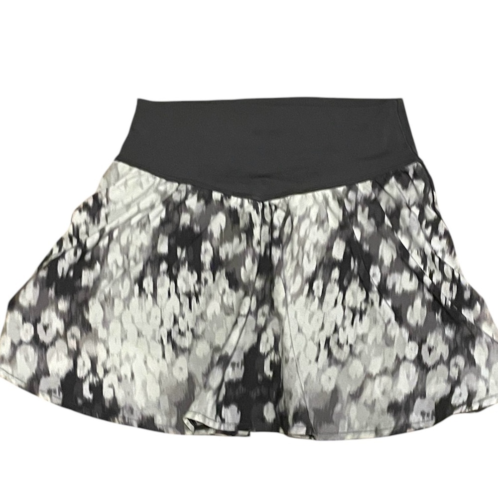 Aerie Offline Skirt Stylish Black and Gray Skirt